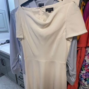 White Tahari knee length short sleeve dress